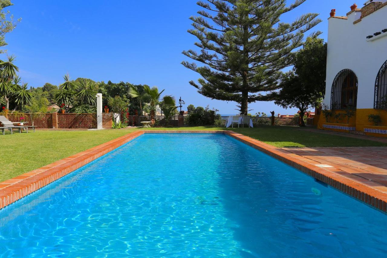 Villa Clavero Two Premium Apt Малага Экстерьер фото