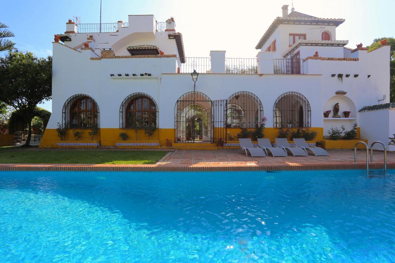 Villa Clavero Two Premium Apt Малага Экстерьер фото